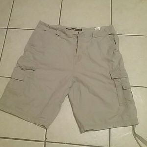 Grey beige polo cargo shorts